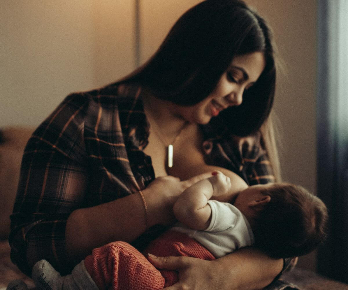 Is Cacao Safe While Breastfeeding? What the Science Actually Says